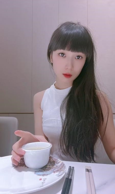 996221_FKY64V23KGWWQF4.jpg